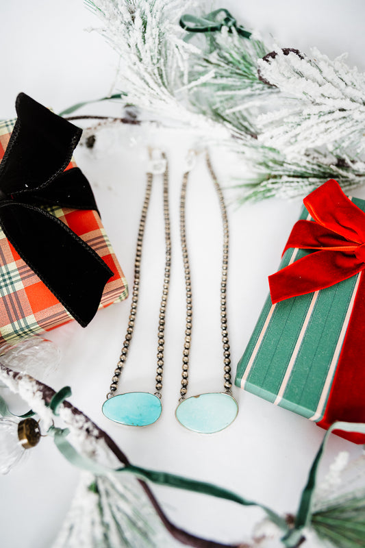 Mexican Slab + 5mm Navajo Pearls